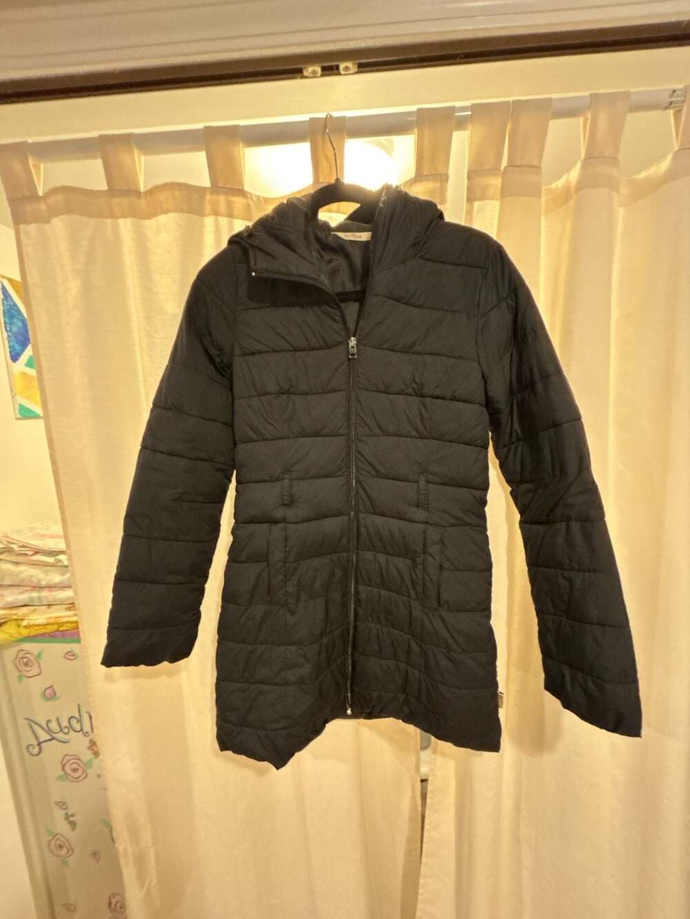 Hollister California Women's Black Lightweight Hooded Puffer Jacket
